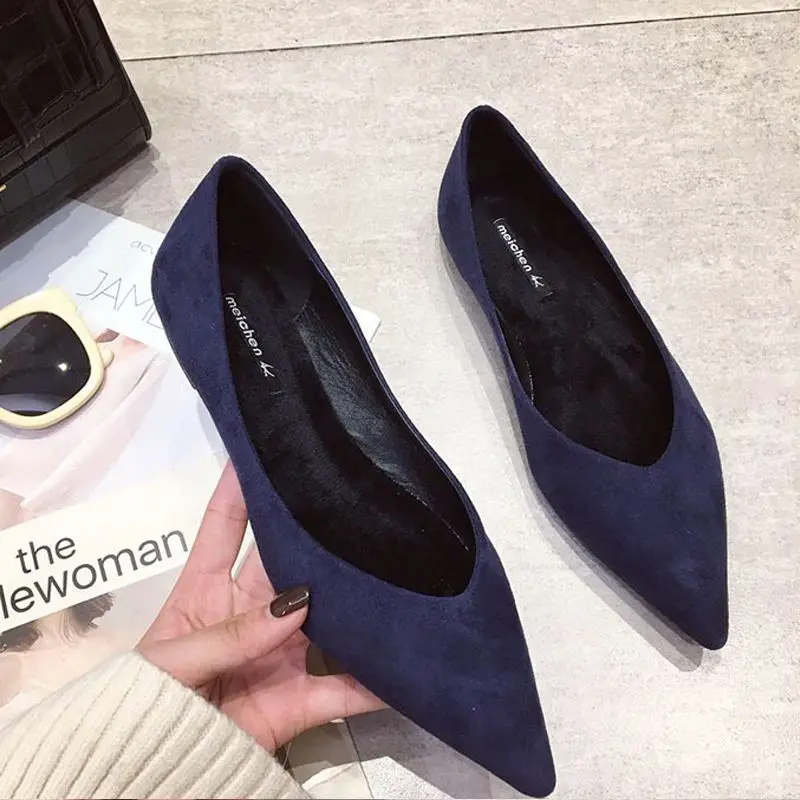 Women Shoes Quick Delivery - كعب منخفض مدبب للنساء ، أحذية