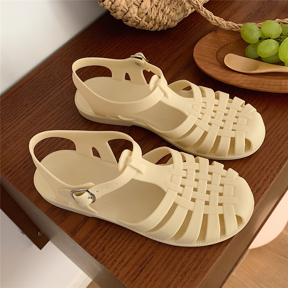 XIXITIAO خمر الصنادل الرومانية - مراجعة Jelly Sandal Women وسعره