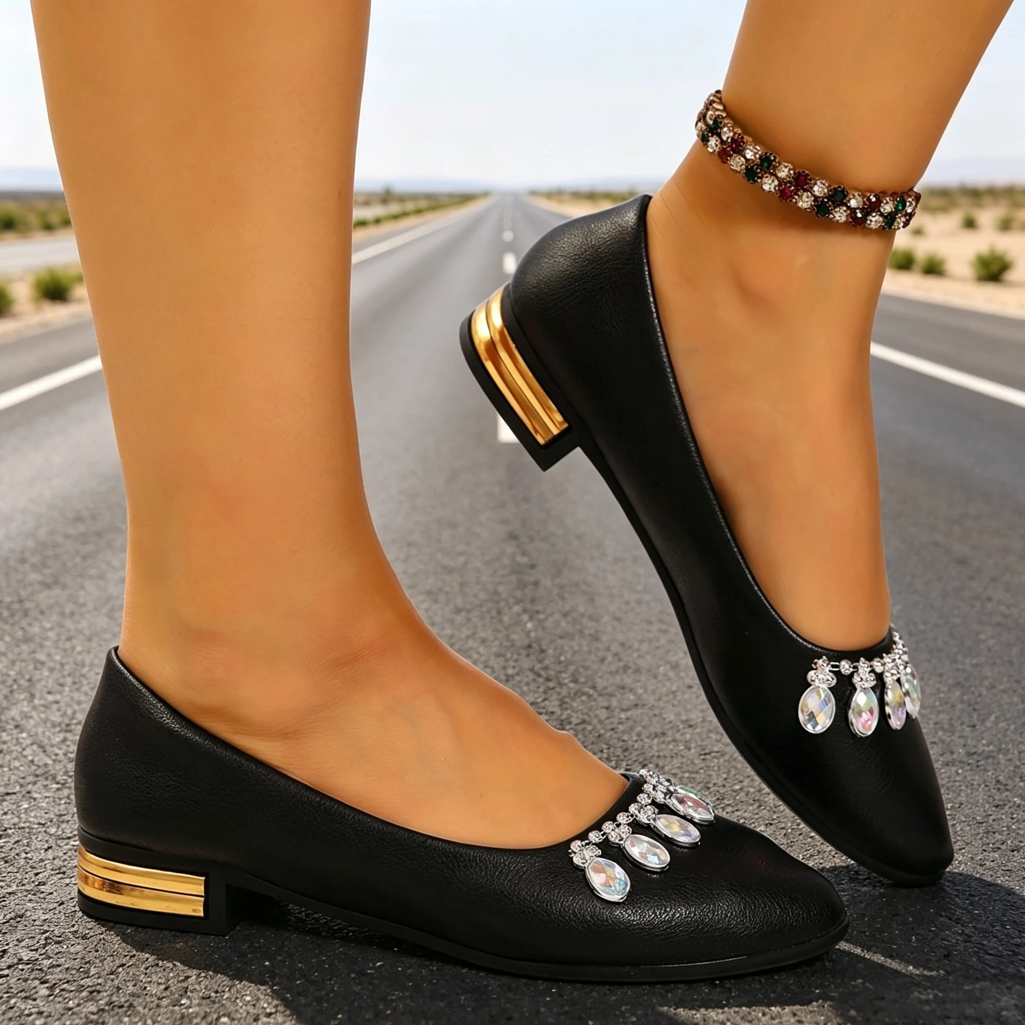 أحذية نسائية مسطحة ذات مقدمة م - مراجعة Women Shoes With Heels وسعره