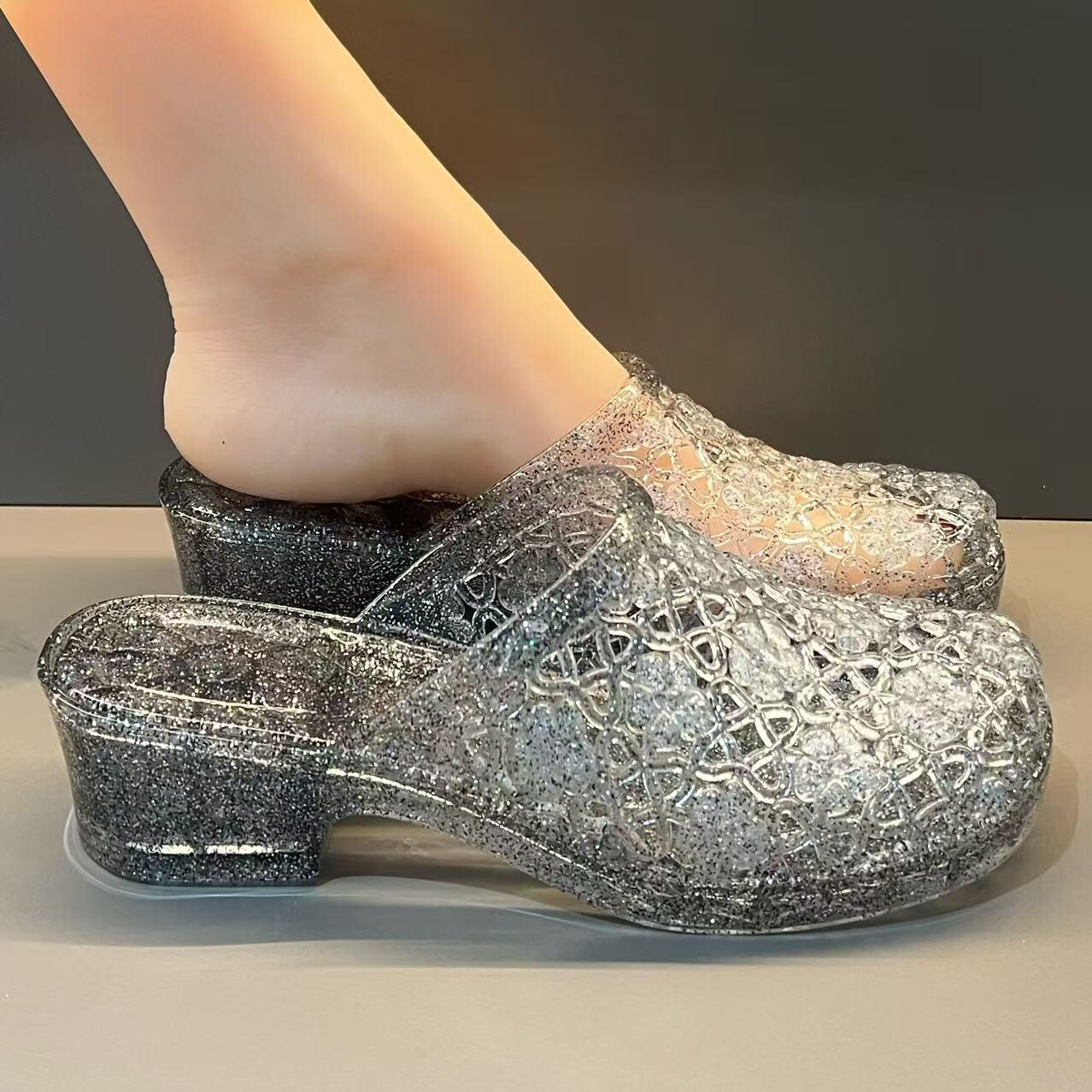 صنادل نسائية جديدة بتصميم مقطو - مراجعة Jelly Sandal Women وسعره