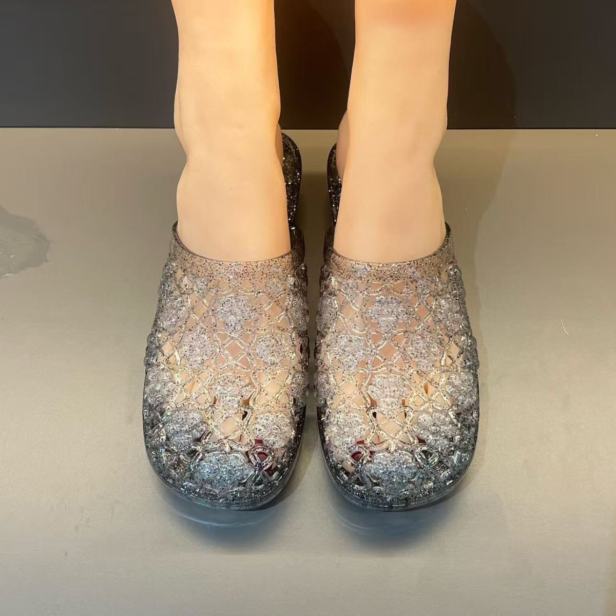 صنادل نسائية جديدة بتصميم مقطو - مراجعة Jelly Sandal Women وسعره