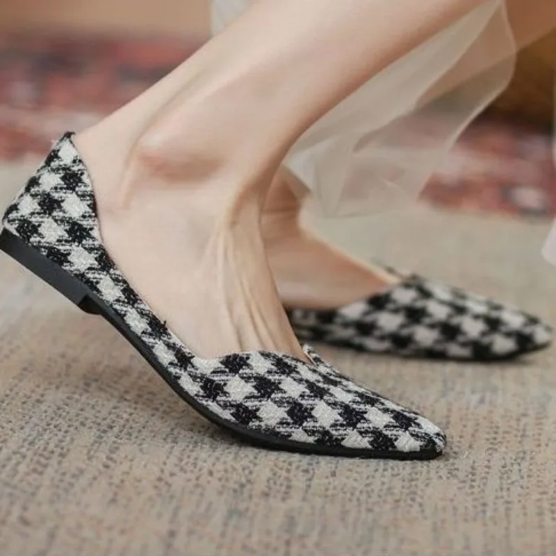 أحذية أنيقة بكعب منخفض للنساء  - مراجعة Women Shoes Quick Delivery وسعره