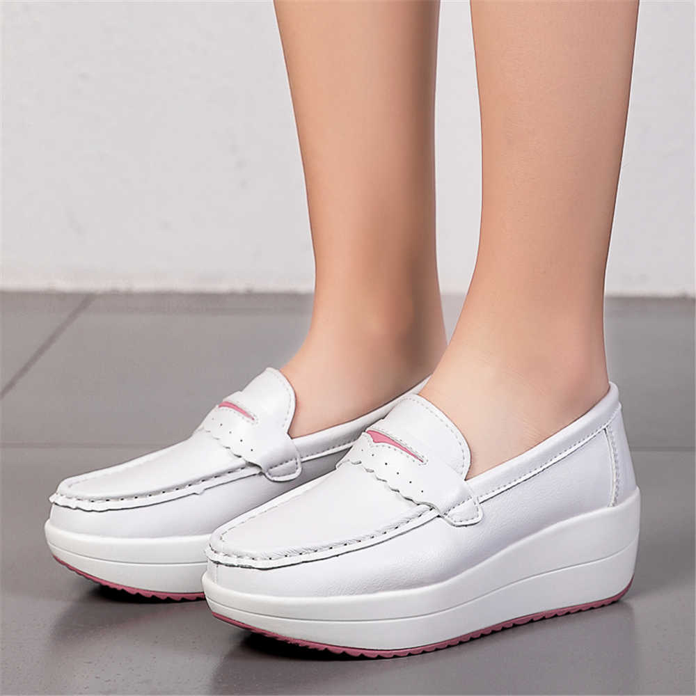أحذية موكاسين نسائية فضية لزيا - مراجعة Women'S Shoes Volleyball وسعره