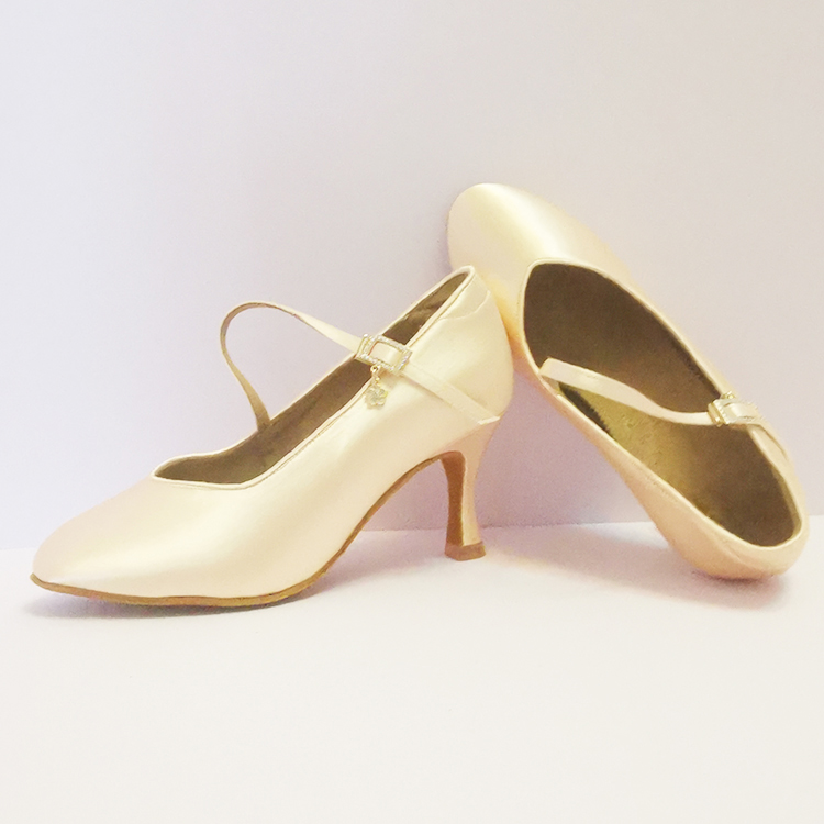 البنات الرقص الولس الحديث زومب - مراجعة Women'S Zumba Shoes وسعره