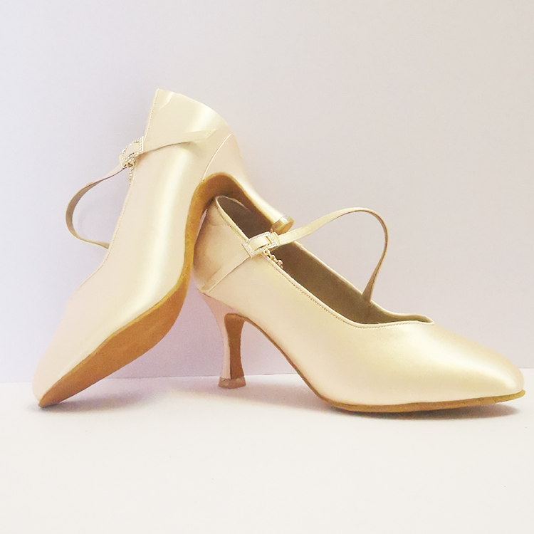 البنات الرقص الولس الحديث زومب - مراجعة Women'S Zumba Shoes وسعره