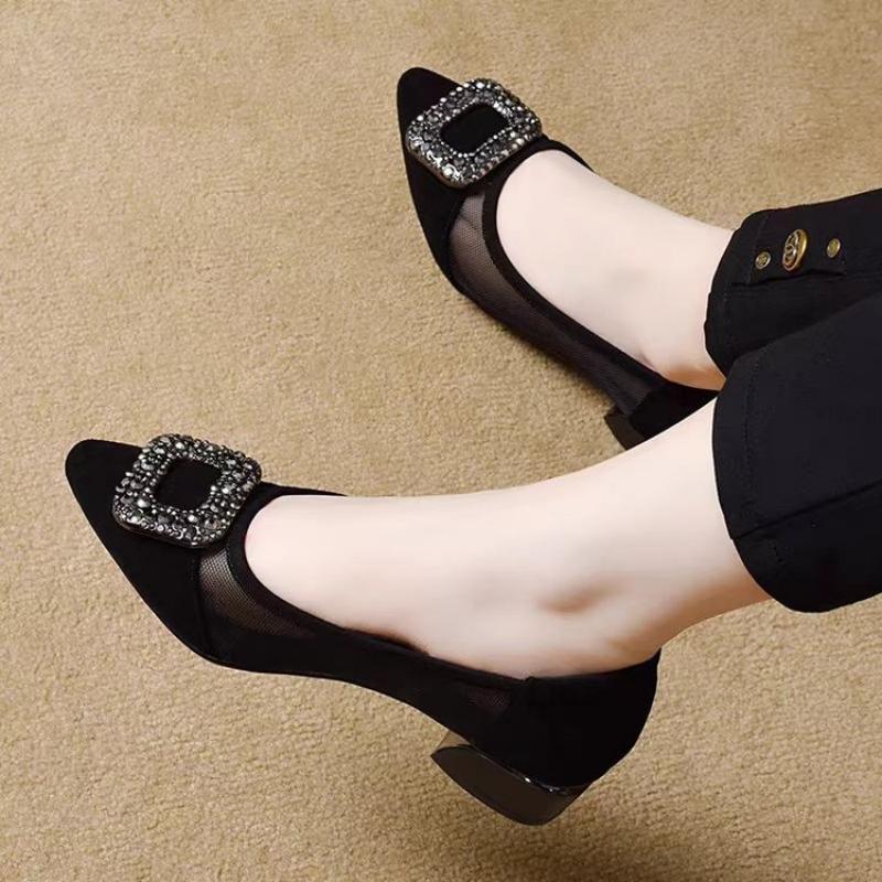 أحذية نسائية أنيقة بكعب مربع و - مراجعة Women Shoes With Heels وسعره